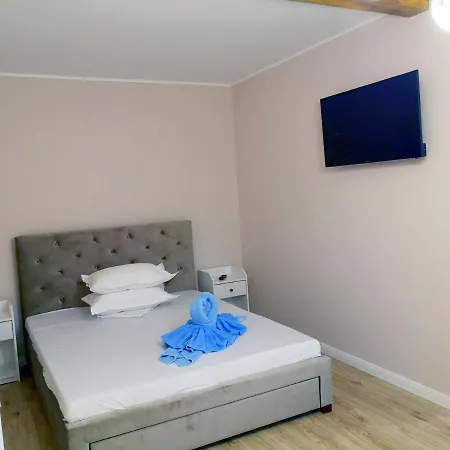 Guest house Nina 4*