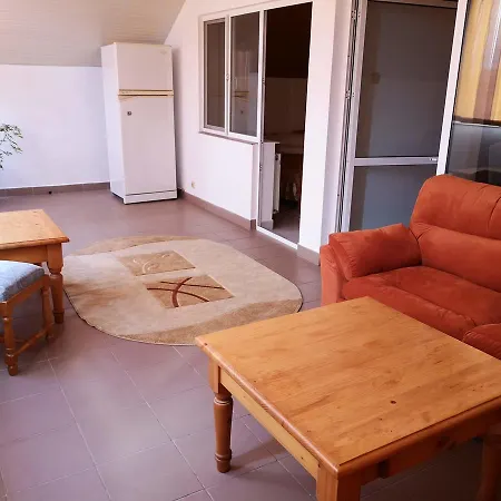 Nina 4* Douazeci si Trei August